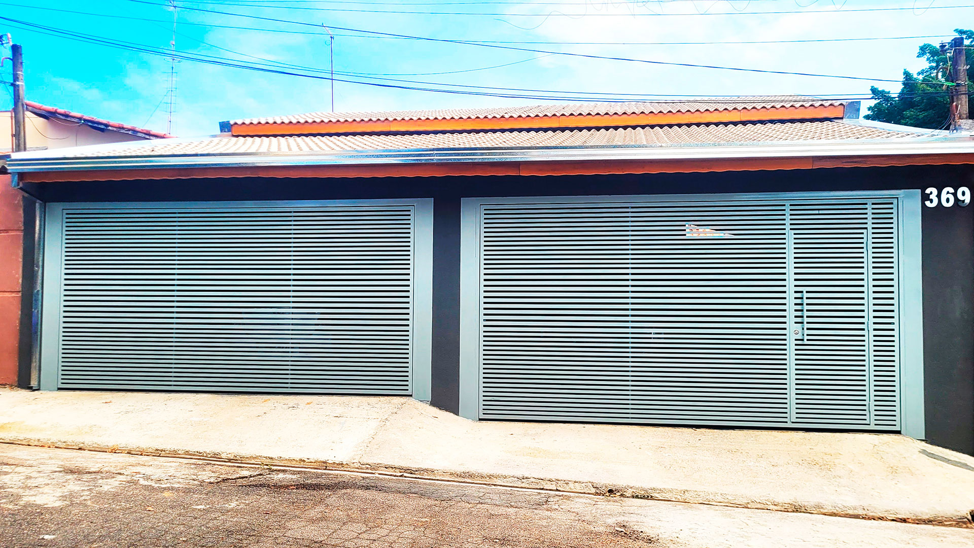 Trabalho de serralheria - portão e estrutura metálica em Sorocaba